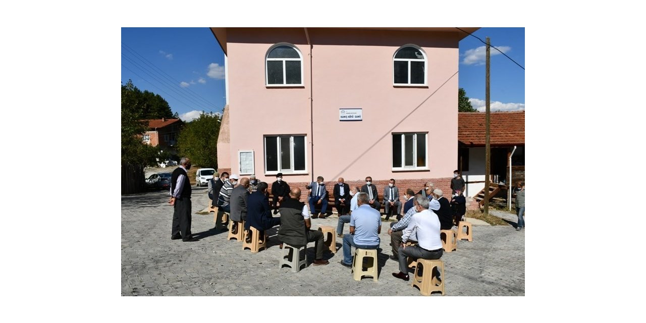 Vali Gürel, köylülerle bir araya geldi