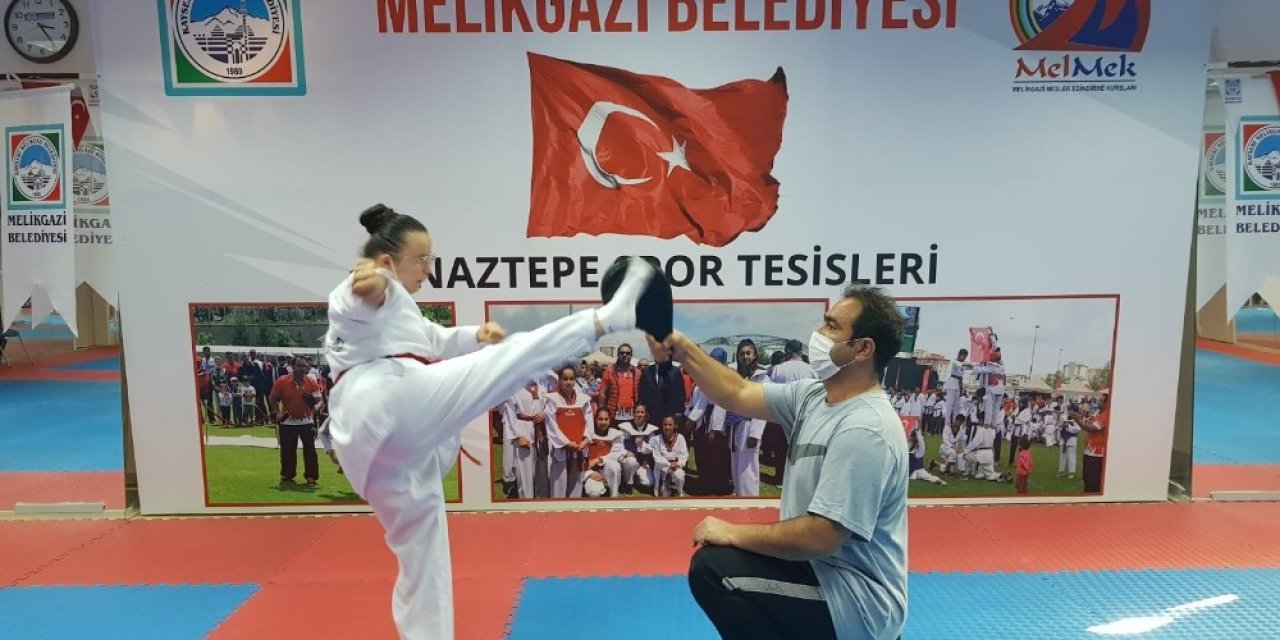 Down sendromlu Büşra’nın hedefi altın madalya