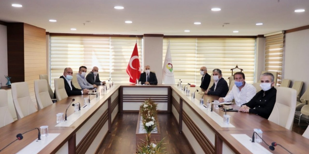 Düzce Belediye Başkanı Özlü: "Düzcespor için kalıcı bir çözüm üretmek gerekiyor"