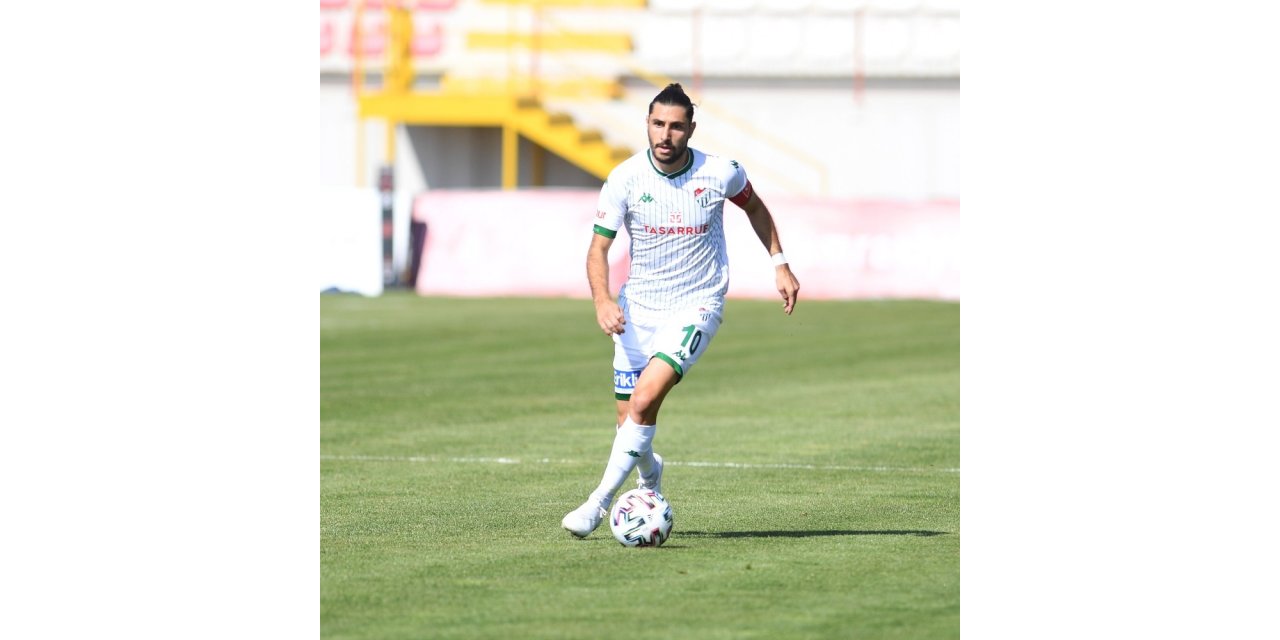 Bursaspor’da Özer Hurmacı sakatlandı