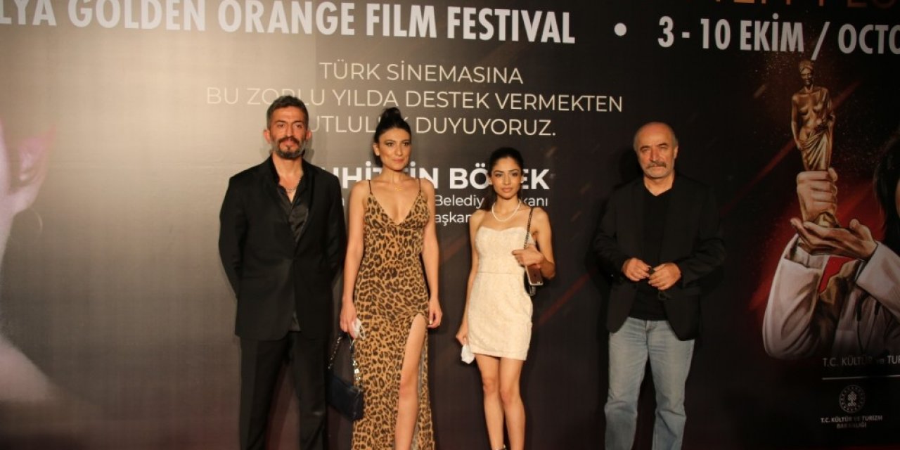 57. Altın Portakal Film Festivali kırmızı halı geçiş töreni ile başladı