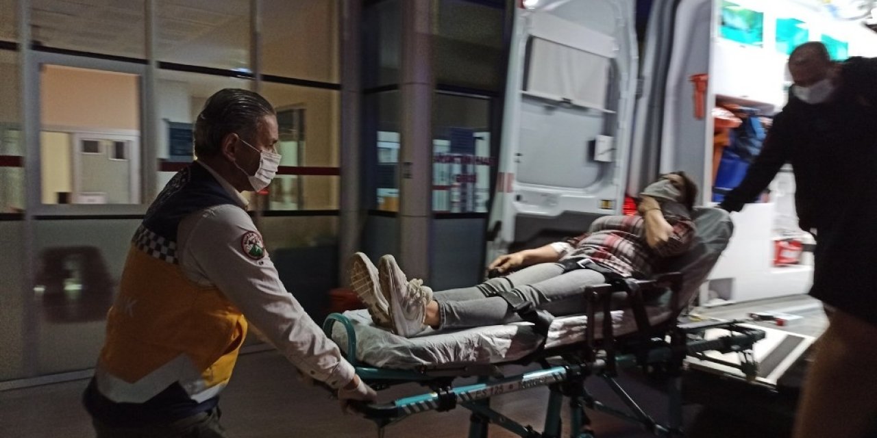 İznik’te iki otomobil çarpıştı, bebek koltuğu hayat kurtardı