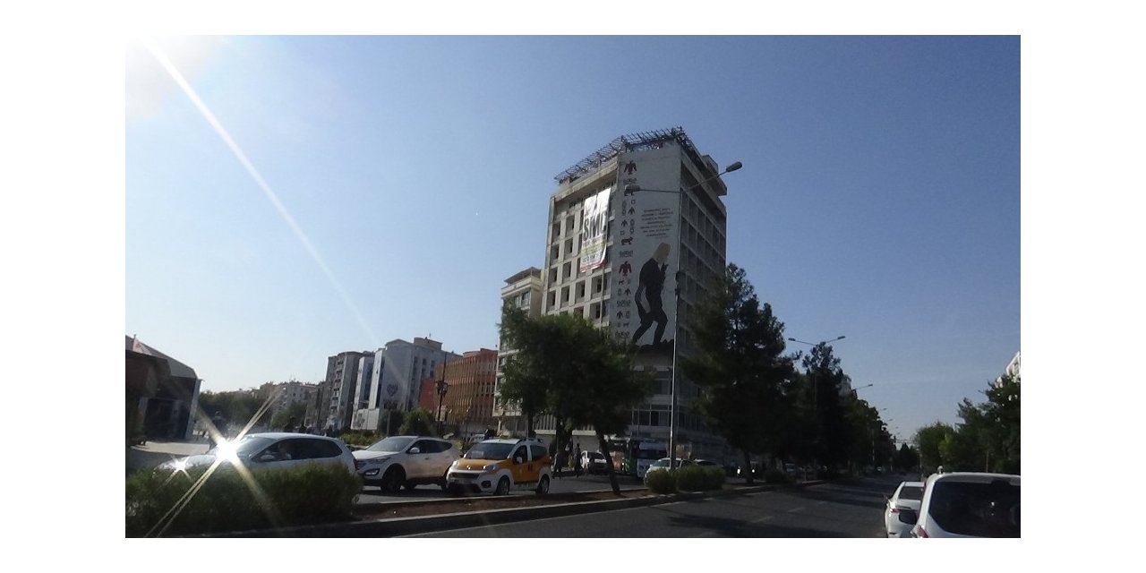 Yıkım çalışmalarına başlanan orduevi alanı Diyarbakır’a nefes aldıracak