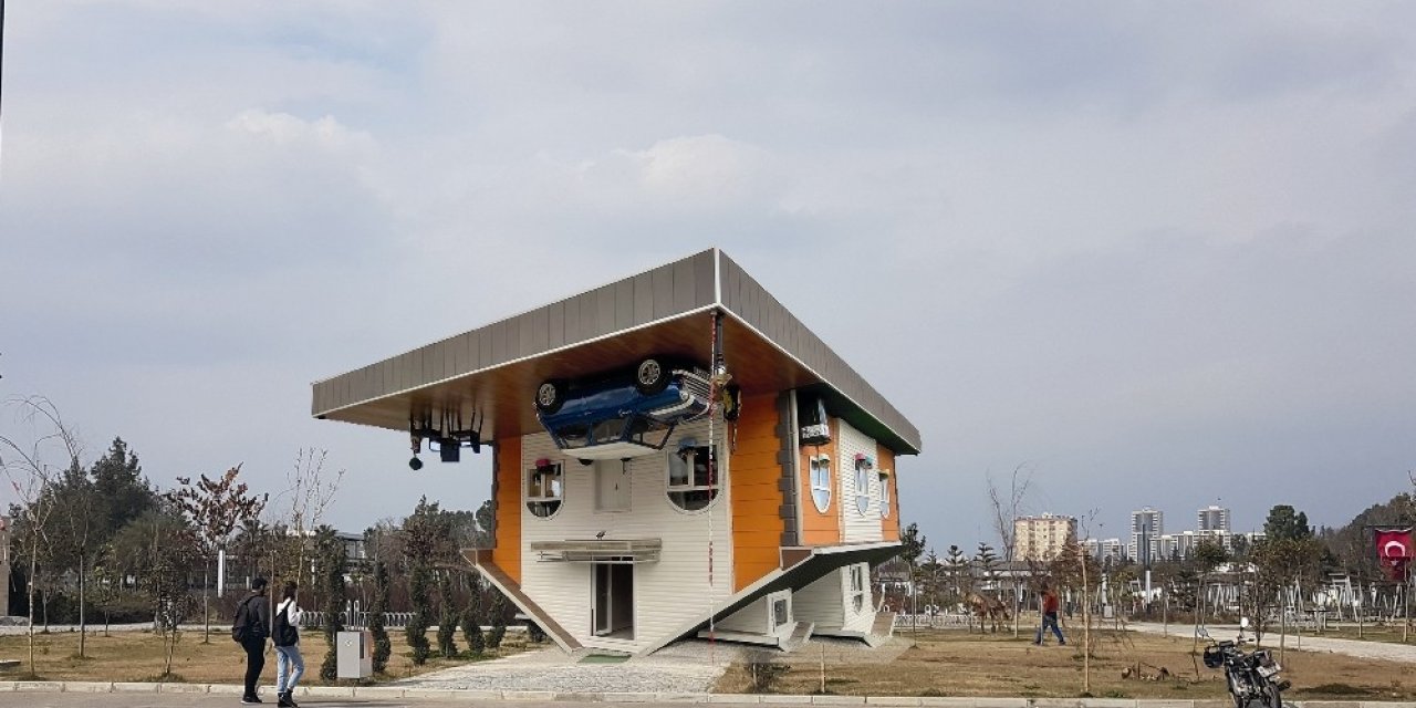 Adana’da Millet Bahçesine "Ters Ev"