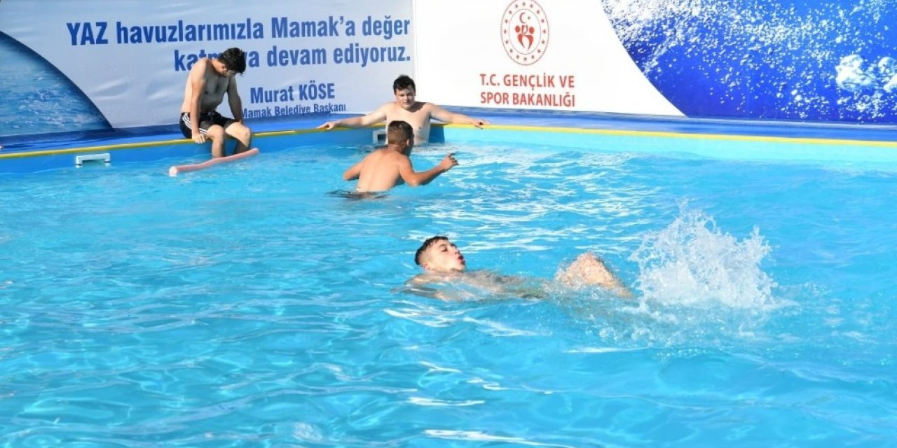 Havuz kuruldu, çocuklar bayram etti