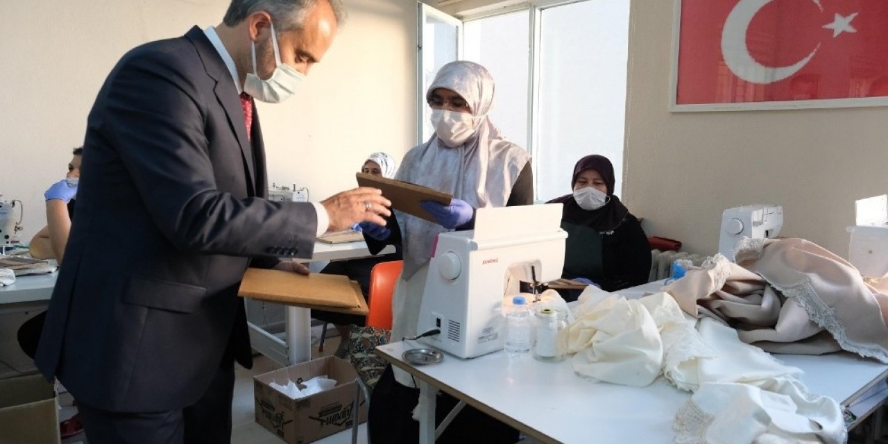 Başkan Aktaş’tan üreten kadınlara moral ziyareti