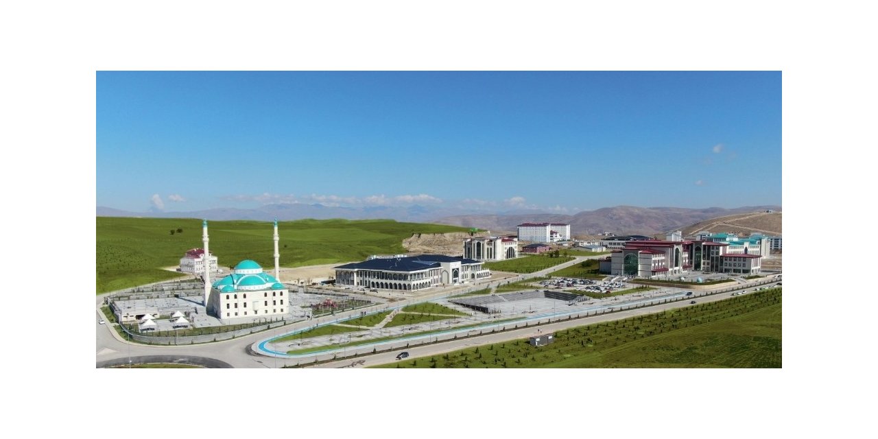 Bayburt Üniversitesi yükselişini sürdürüyor