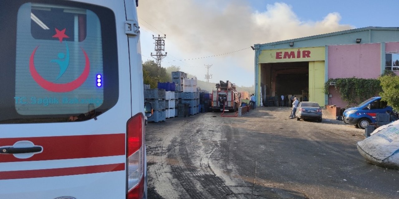 Hatay’da gıda fabrikasında yangın