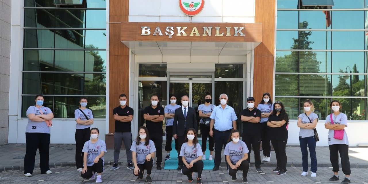 Başkan Kılıç’tan kadın hentbol takımına destek