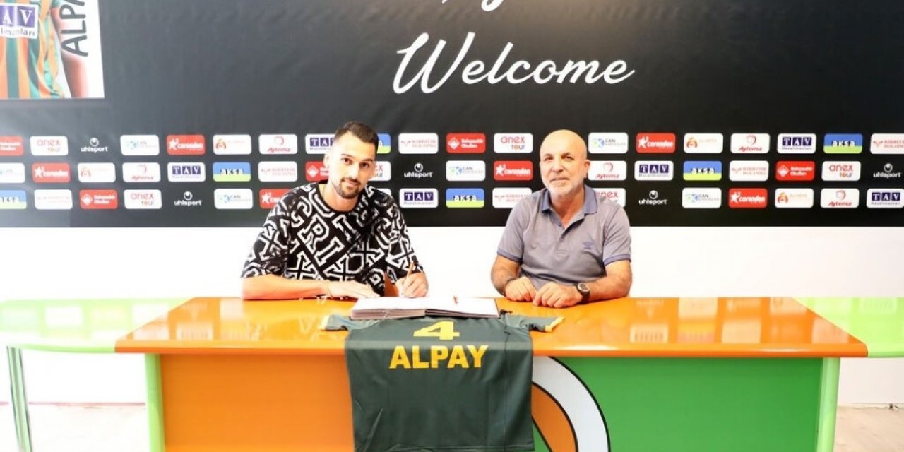 Beşiktaşlı genç stoper Alpay Çelebi, Alanyaspor’da