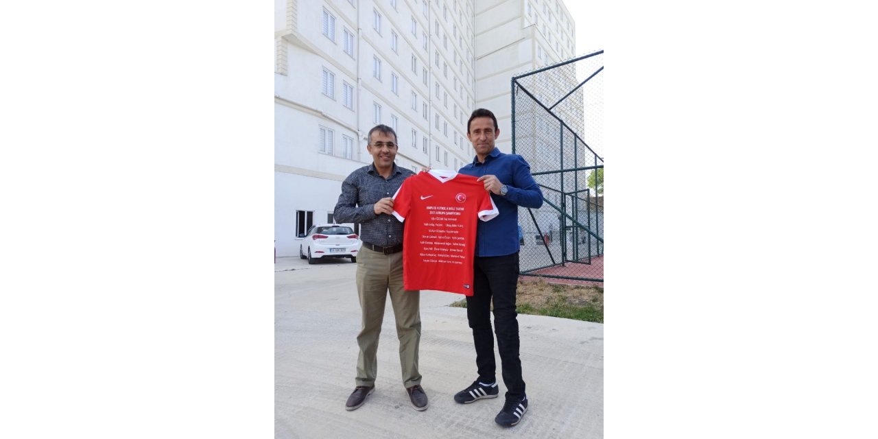 Ampute Milli Futbol Takımına anlamlı ziyaret