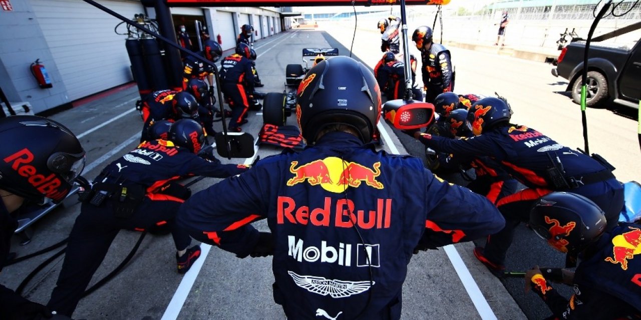 Max Verstappen ve Alex Albon, Türk Formula 1 tutkunlarıyla buluşacak