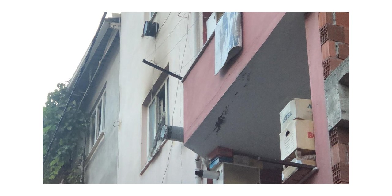 Bursa’da 5 katlı binada korkutan yangın