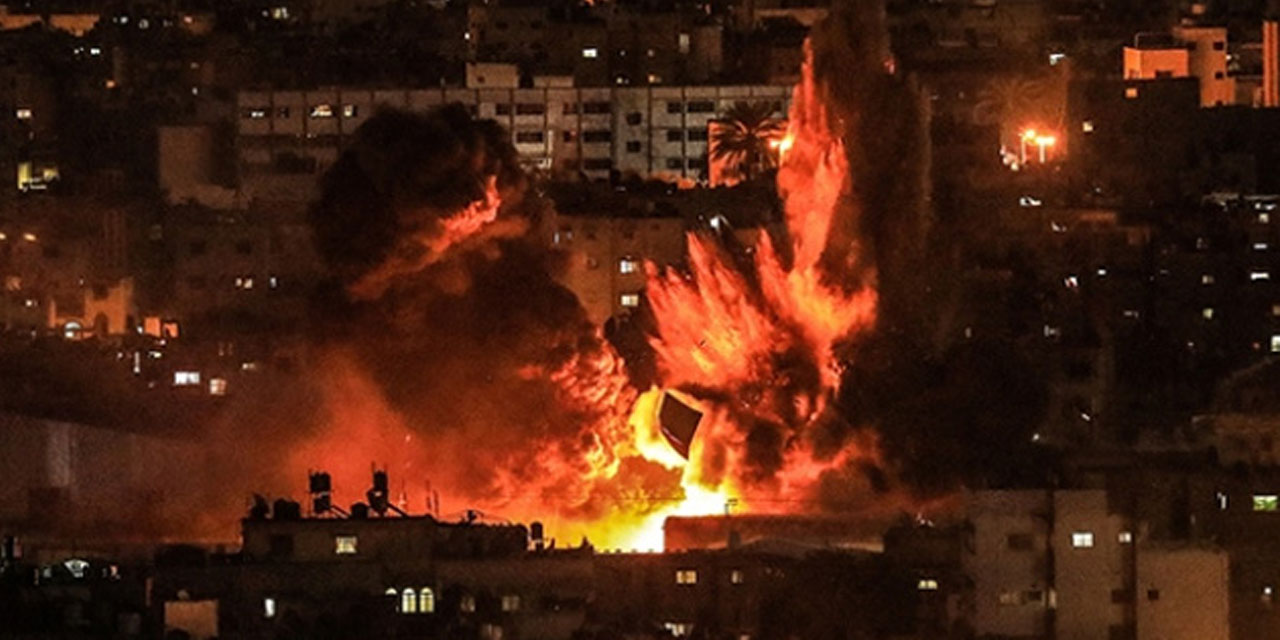 İsrail savaş uçakları Gazze'de Hamas'a ait bir noktayı bombaladı