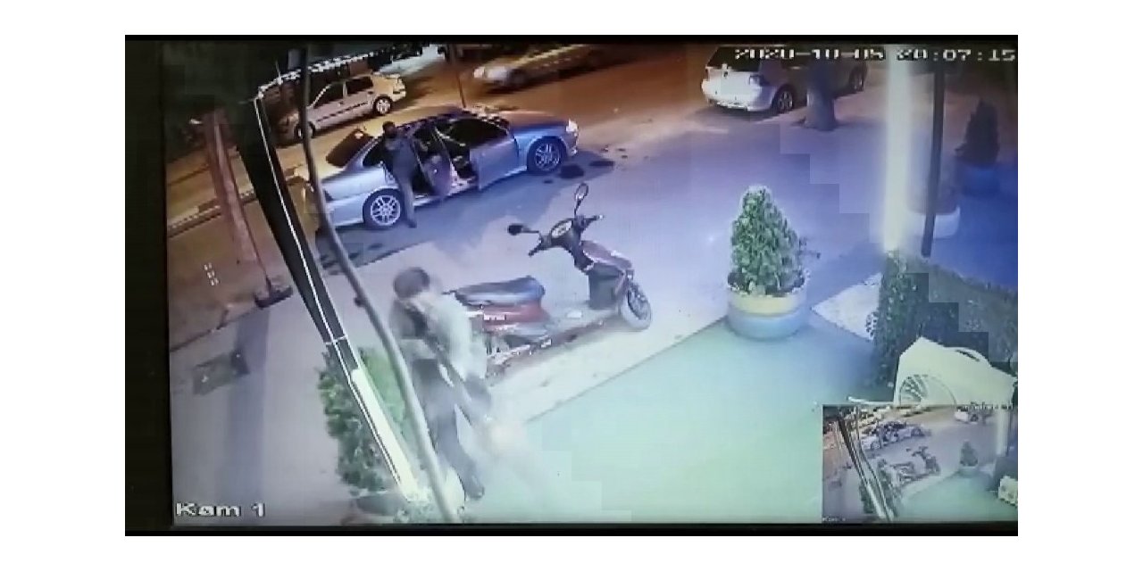 Karaman’da silahlı saldırıda 3 kişi yaralandı, o anlar güvenlik kamerasına yansıdı