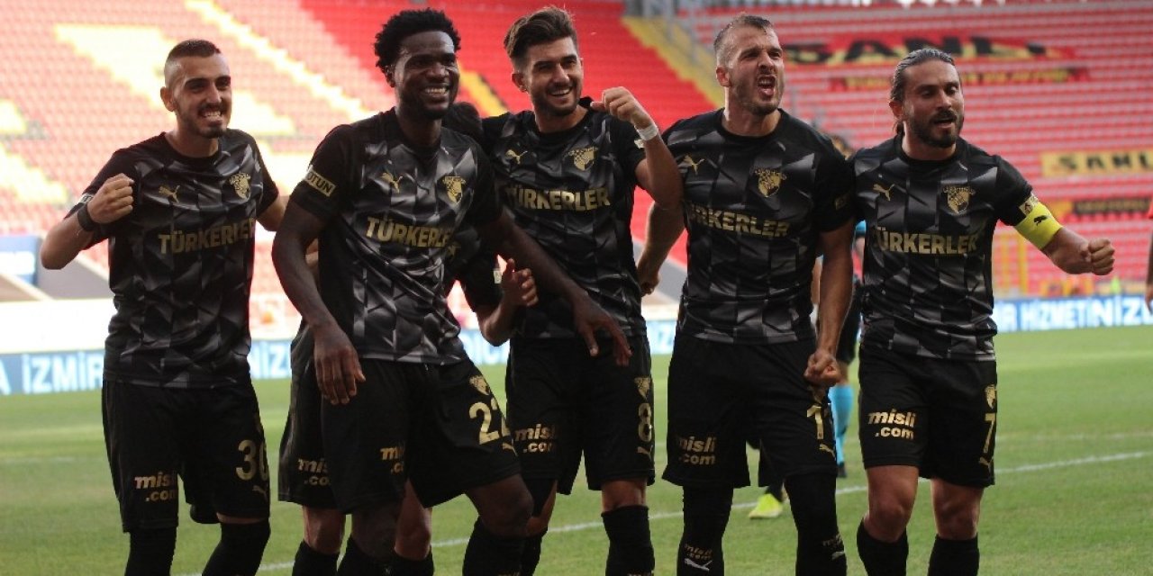 Göztepe, transfer sezonunu 11 yeni futbolcuyla kapattı