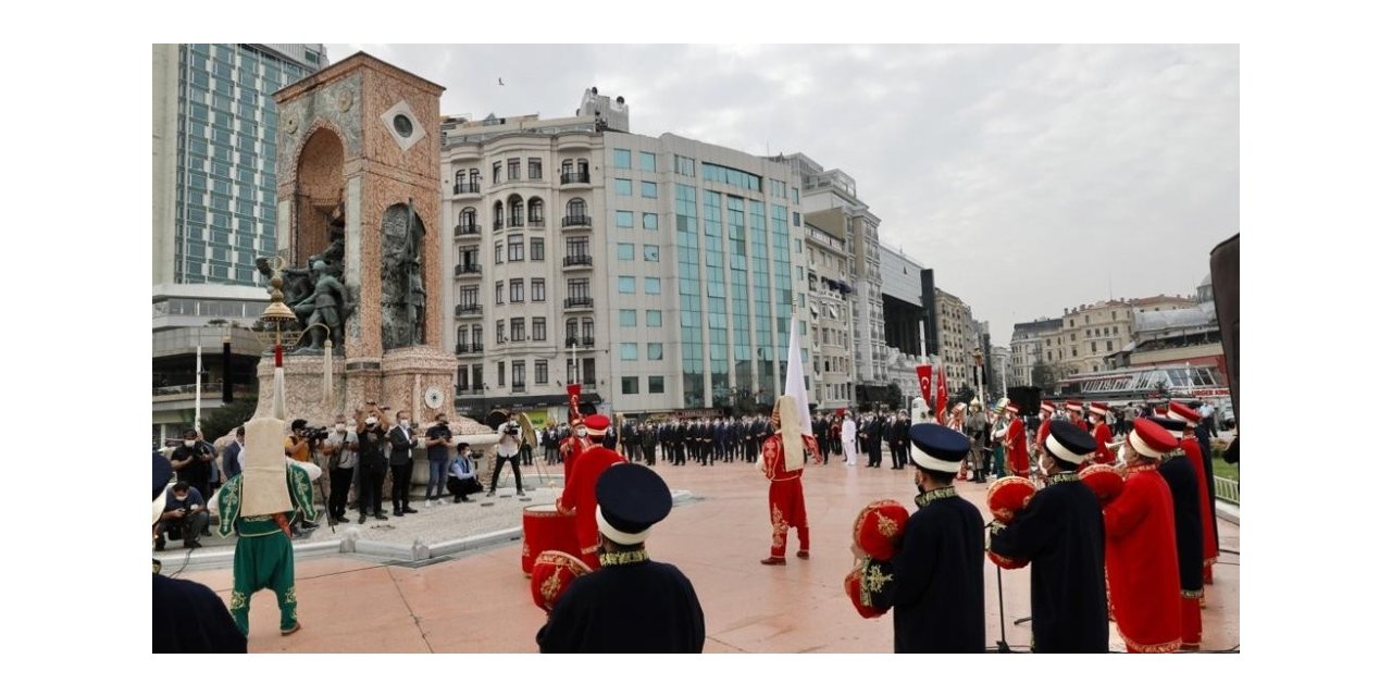 Taksim’de İstanbul’un Kurtuluşu’nun 96. yıl dönümü için tören