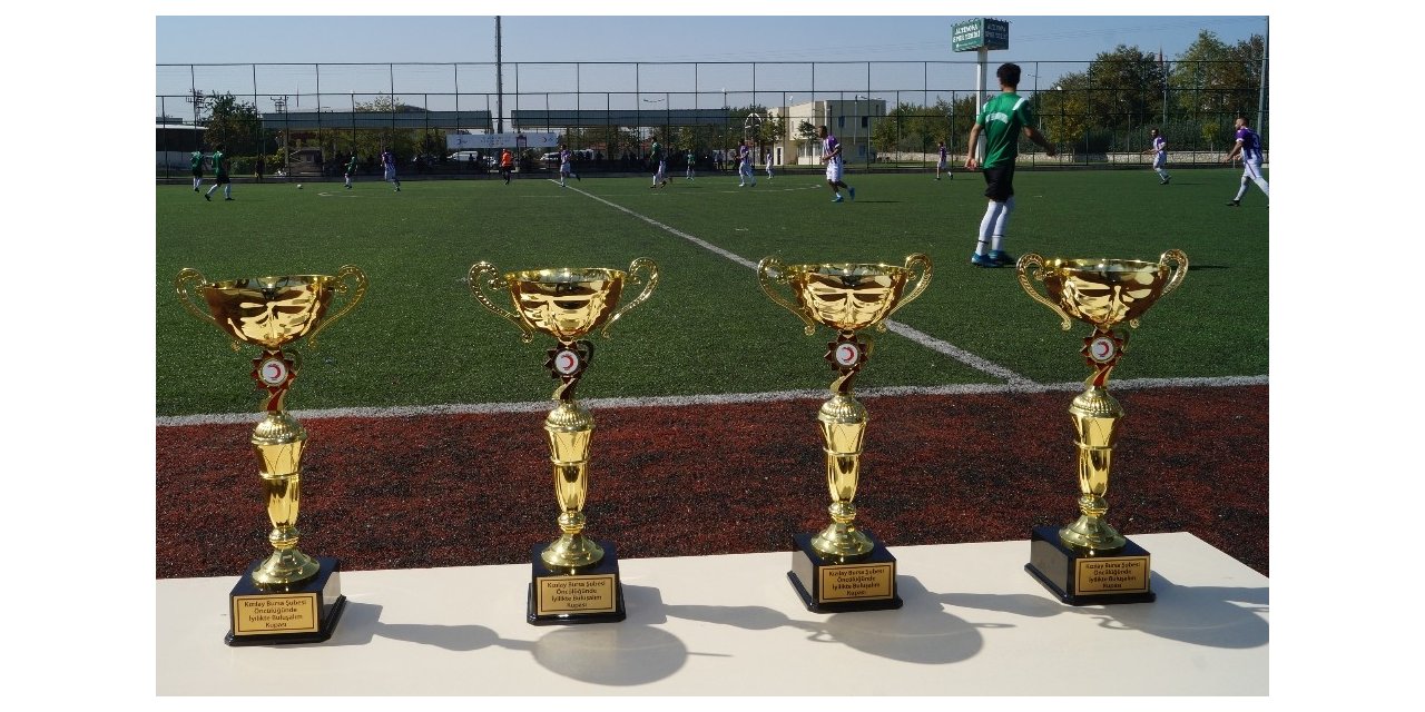 ‘İyilikte Buluşalım Futbol Şöleni’nde kazanan dostluk oldu