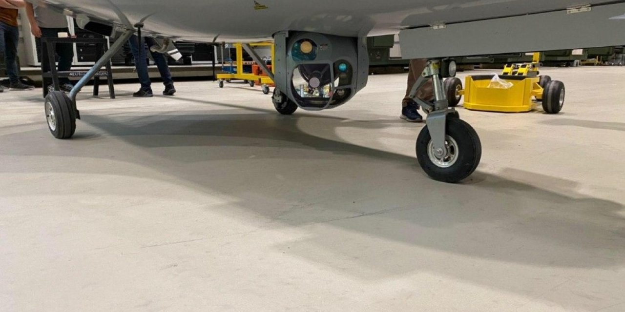 Cumhurbaşkanlığı Savunma Sanayii Başkanı Demir: "SİHA’larımıza takılıp kullanıma alınacak CATS kameralarımız seri üretime geçiyor, emeği geçenlere teşekkürler."