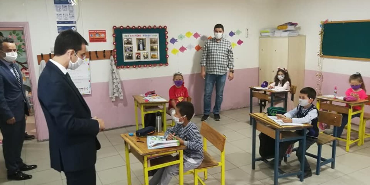 Kaymakam okullarda denetim yaptı