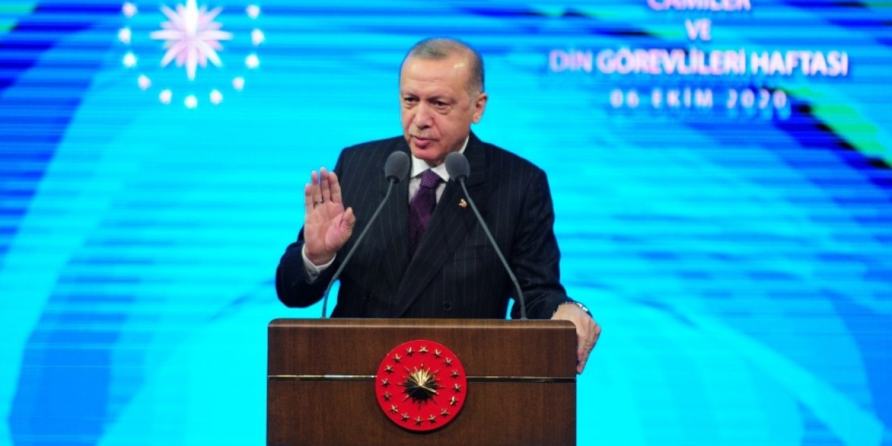 Cumhurbaşkanı Erdoğan’dan Macron’a tepki: "’İslam krizde’ açıklaması saygısızlıktan öte açık bir provokasyondur"