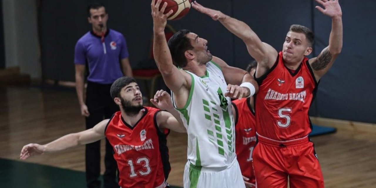 Manisa’nın dev adamları çeyrek finalde