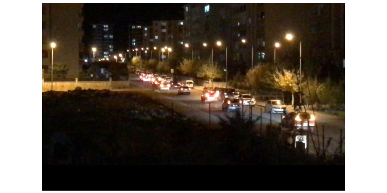 Diyarbakır’da yasağa rağmen düğün konvoyları yapılıyor