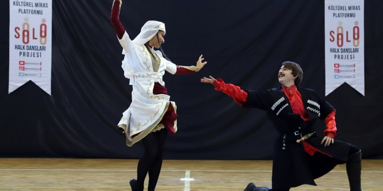 Menderes’te bir ilk; solo halk dansları