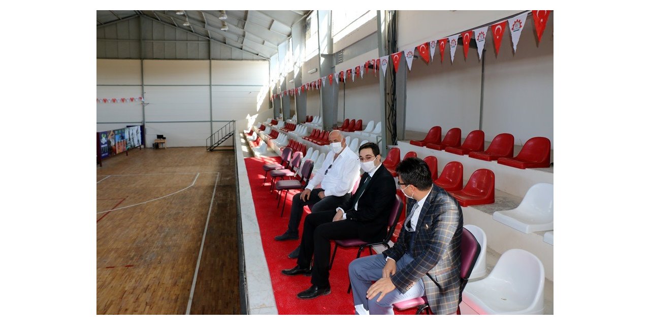 Hekimhan’a modern spor salonu