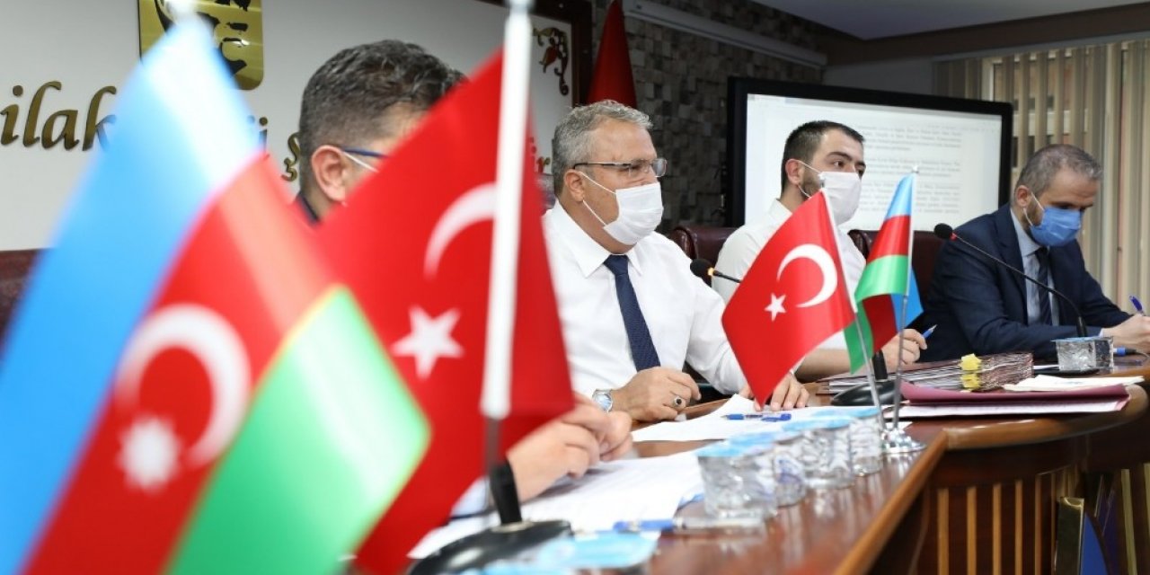 Yunusemre’den ‘İki devlet tek millet vurgusu’