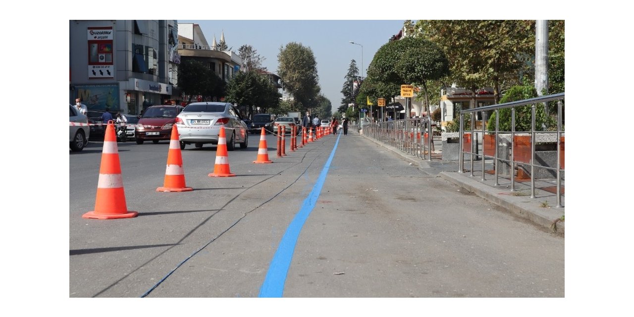 Düzce’de şehrin dört bir yanına bisiklet yolu yapılıyor