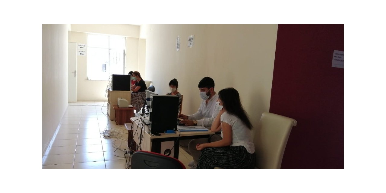 Bağlar Belediyesine ait kütüphane öğrencilerin umudu haline geldi