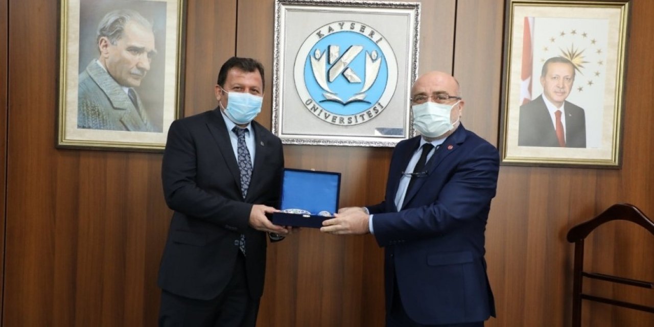 Kabakcı, Rektör Karamustafa’yı ziyaret etti