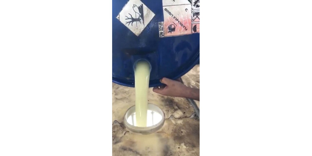 Sınır kapısında fıçı içerisinde tereyağı ele geçirildi