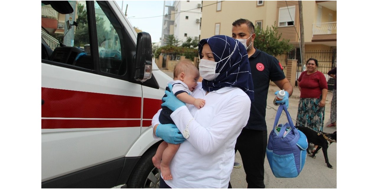 Antalya’da annesinin terkettiği bebek babasına teslim edildi