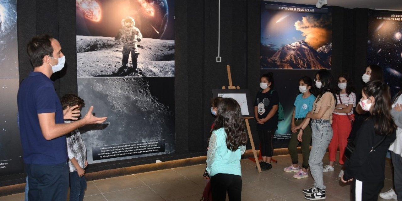 Öğrenciler Uzay Haftası kapsamında teleskop ile Jüpiter’i gözlemlediler