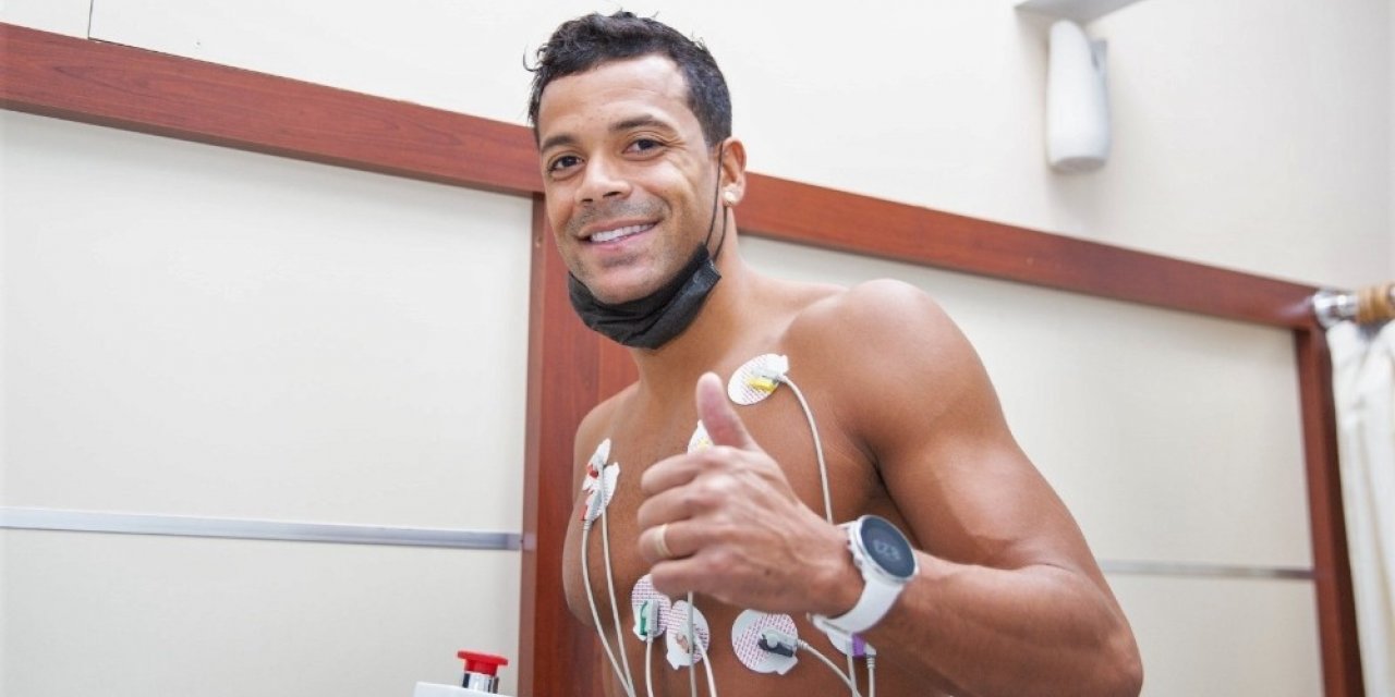 Mathieu Dossevi sağlık kontrolünden geçti