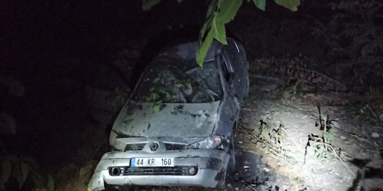 Takla atan otomobilde bulunan 3 kişi yaralandı