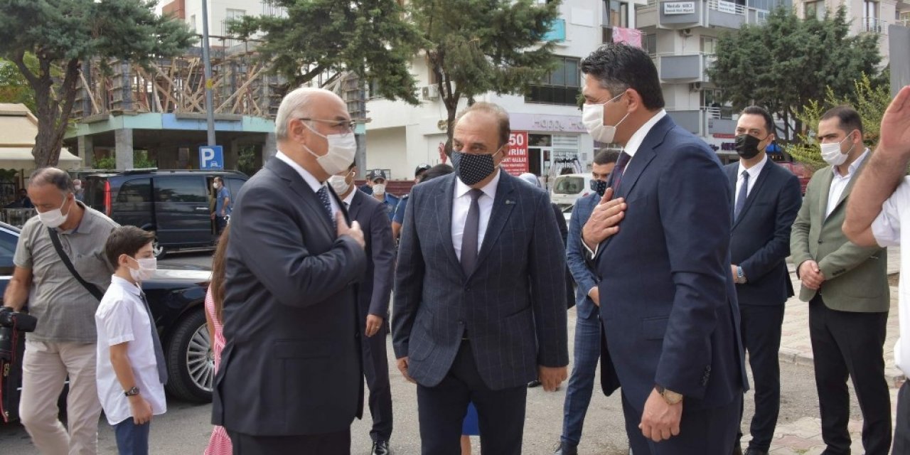 Vali Köşger’den 9 saatlik Aliağa turu