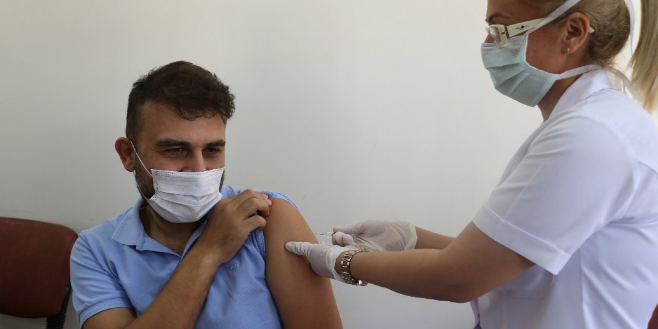 Covid-19 aşısı faz 3 denemeleri Gaziantep’te başladı