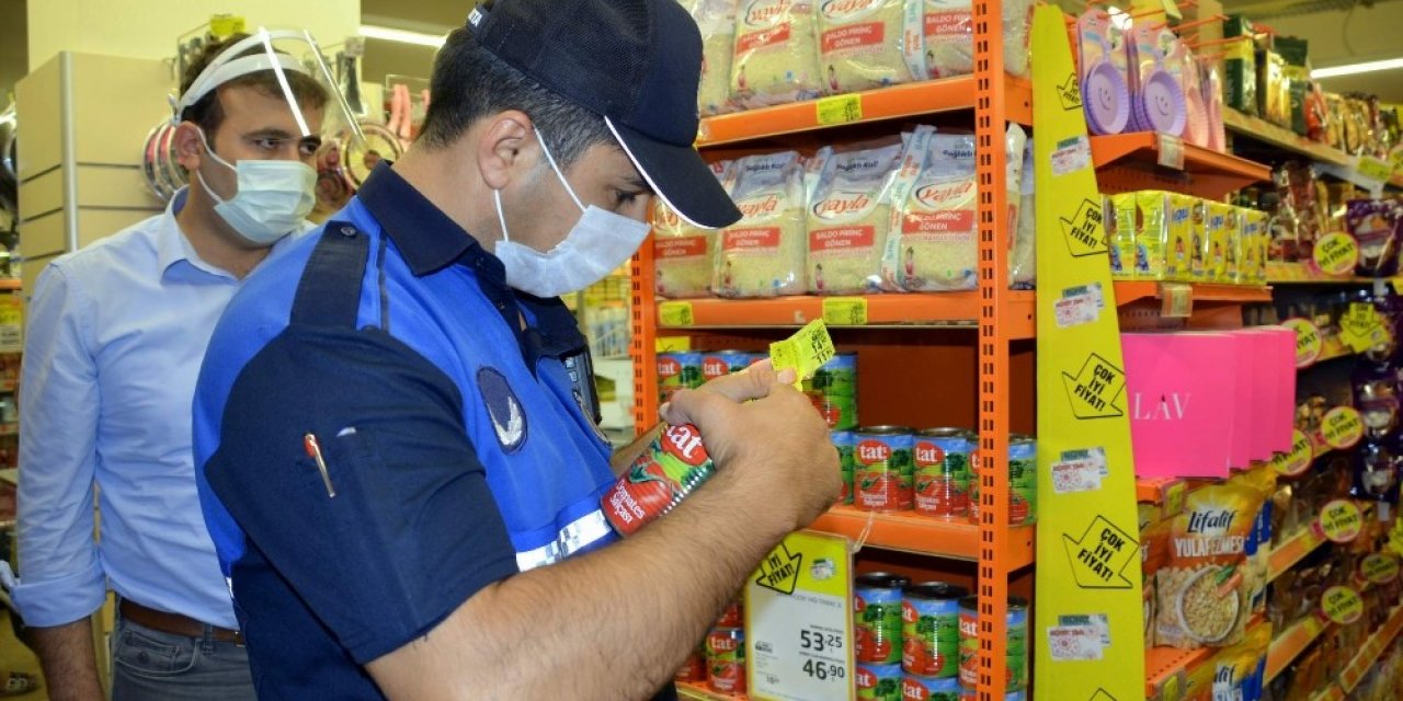 Aliağa zabıtasından işletmelere fiyat denetimi