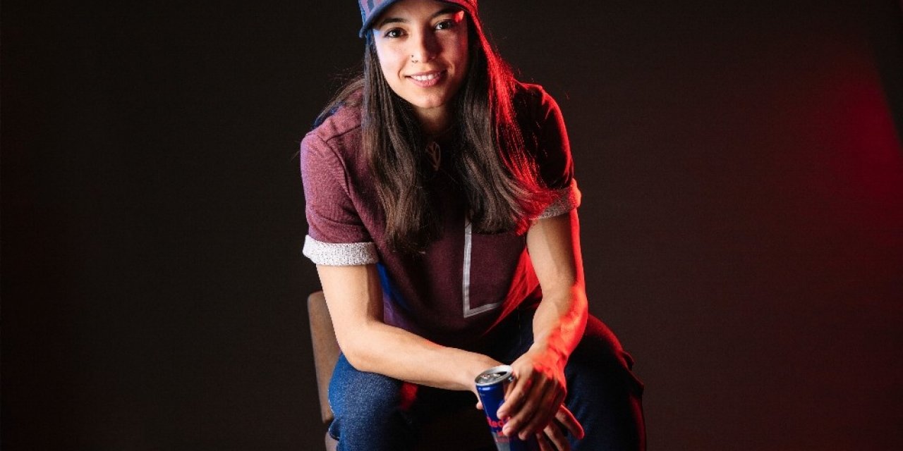 Hazal Nehir, bahçesini antrenman alanına dönüştürdü