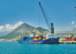 Global, İzmir'i alamadı rotayı Belize'ye çevirdi