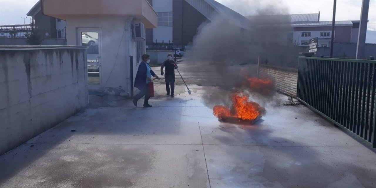 Düzce’de tahliye ve yangın tatbikatı gerçekleştirildi