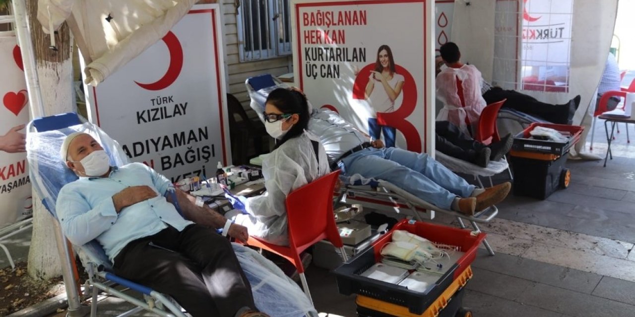 Din görevlileri kan bağışında bulundu