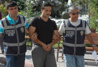 Kına poşetinden eroin çıktı