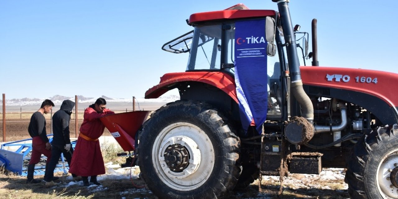 TİKA’dan Moğol çiftçilere destek