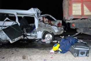 Düğün dönüşü feci kaza: 4 ölü, 13 yaralı