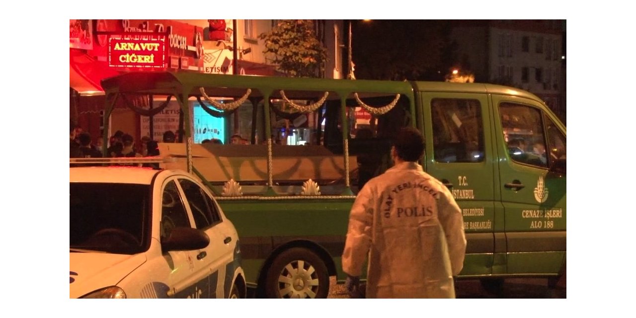 Pendik’te bir kafede oturan şahıslara silahlı saldırı; 1 ölü 1’i ağır 3 yaralı