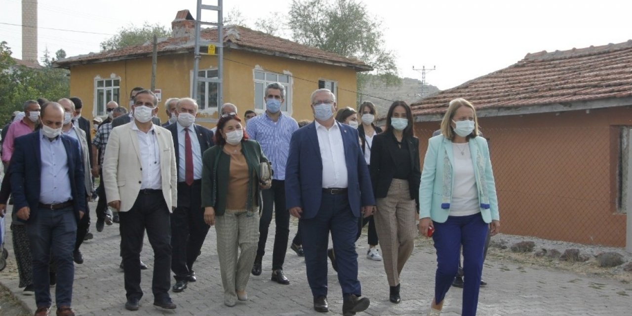 CHP Ankara Güdül’de esnafın problemlerini dinledi